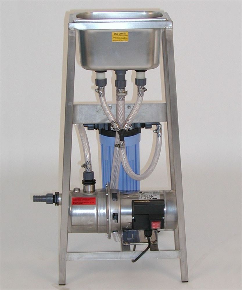 Twin nozzle bottle rinser/steriliser sinks